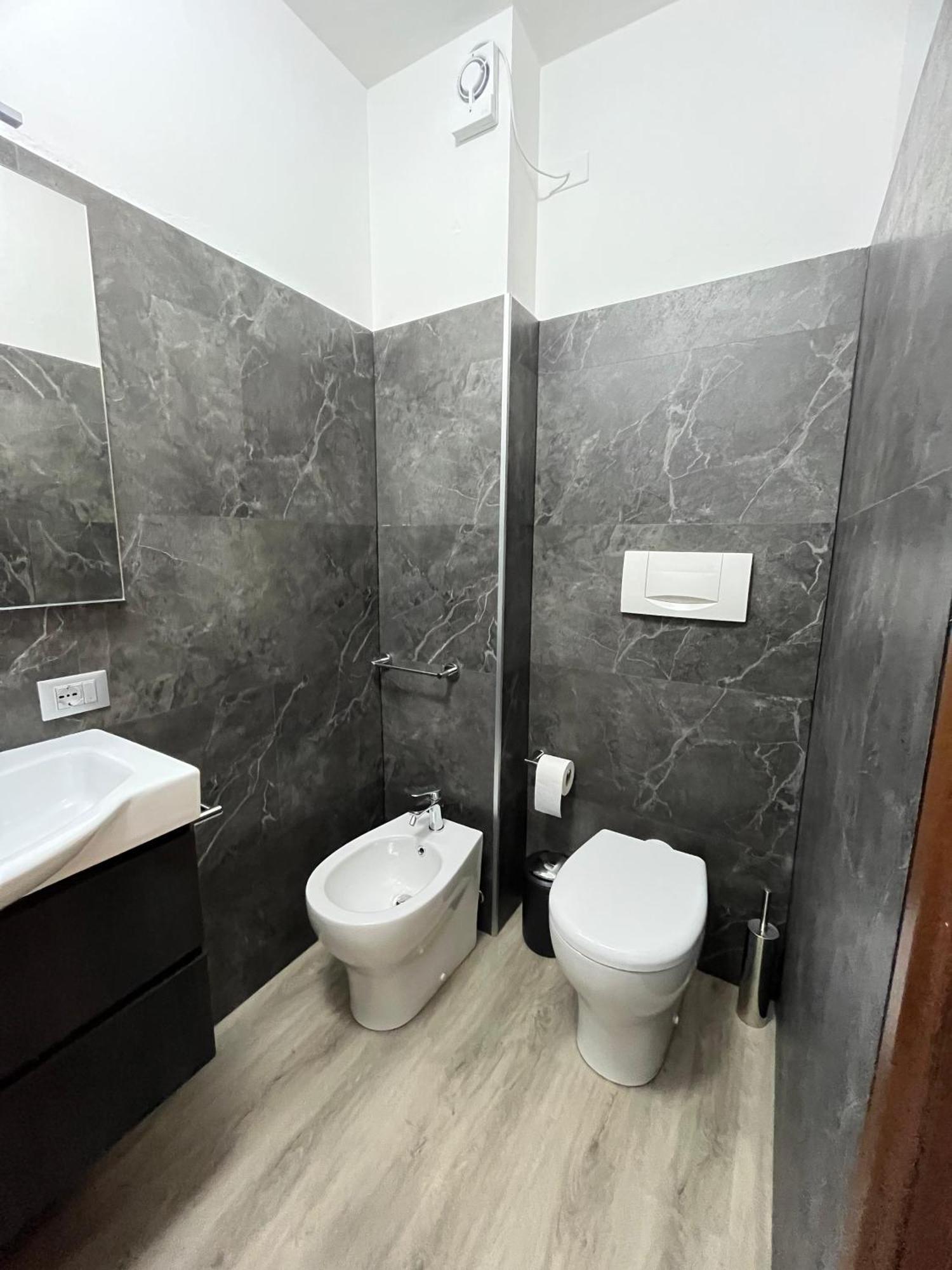 Apartamento Biri'S House Reggio Emilia Exterior foto